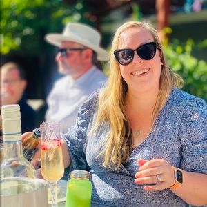 Meet your Posher, Rachel